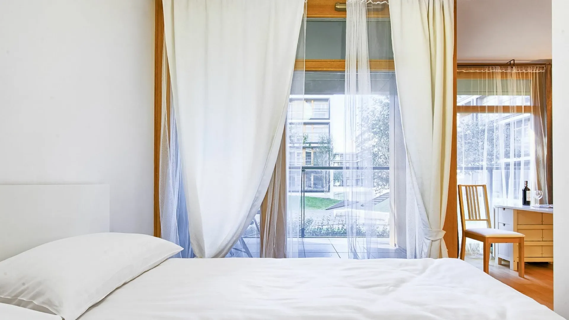 Warsaw Design Apartments